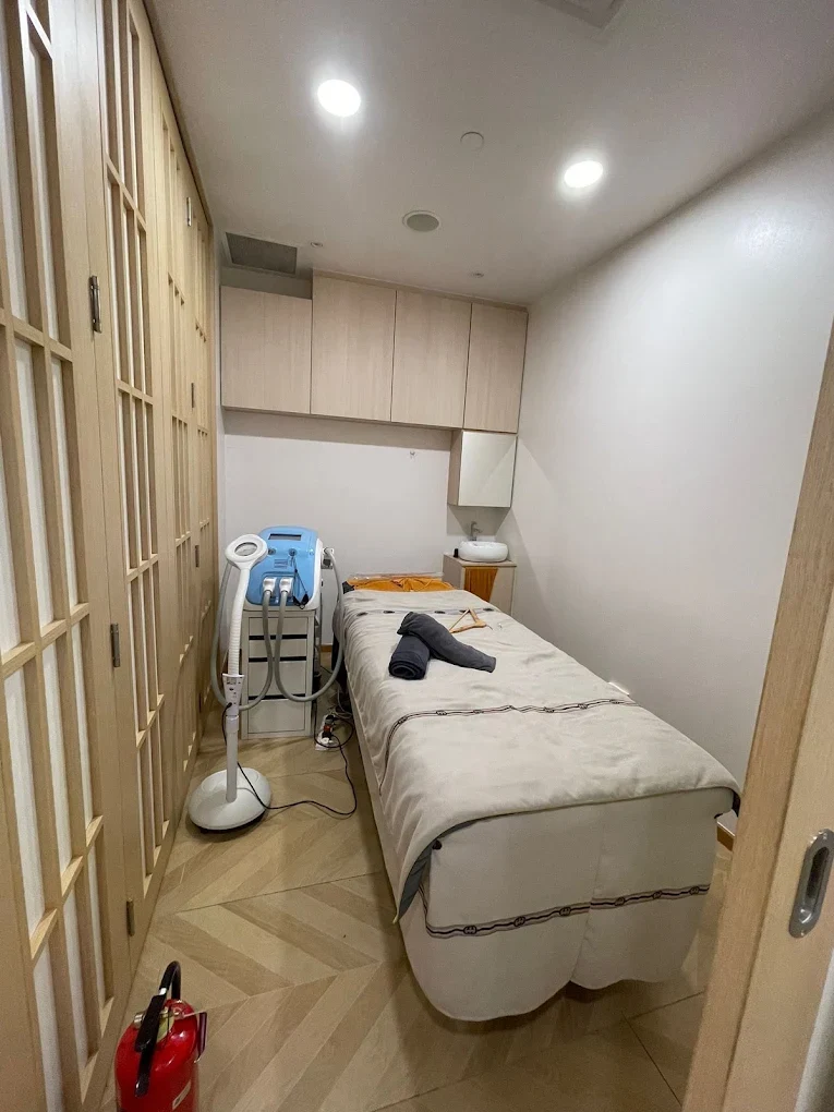 A private treatment room at Skye